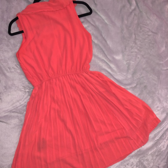 Coral dress - Picture 2 of 3